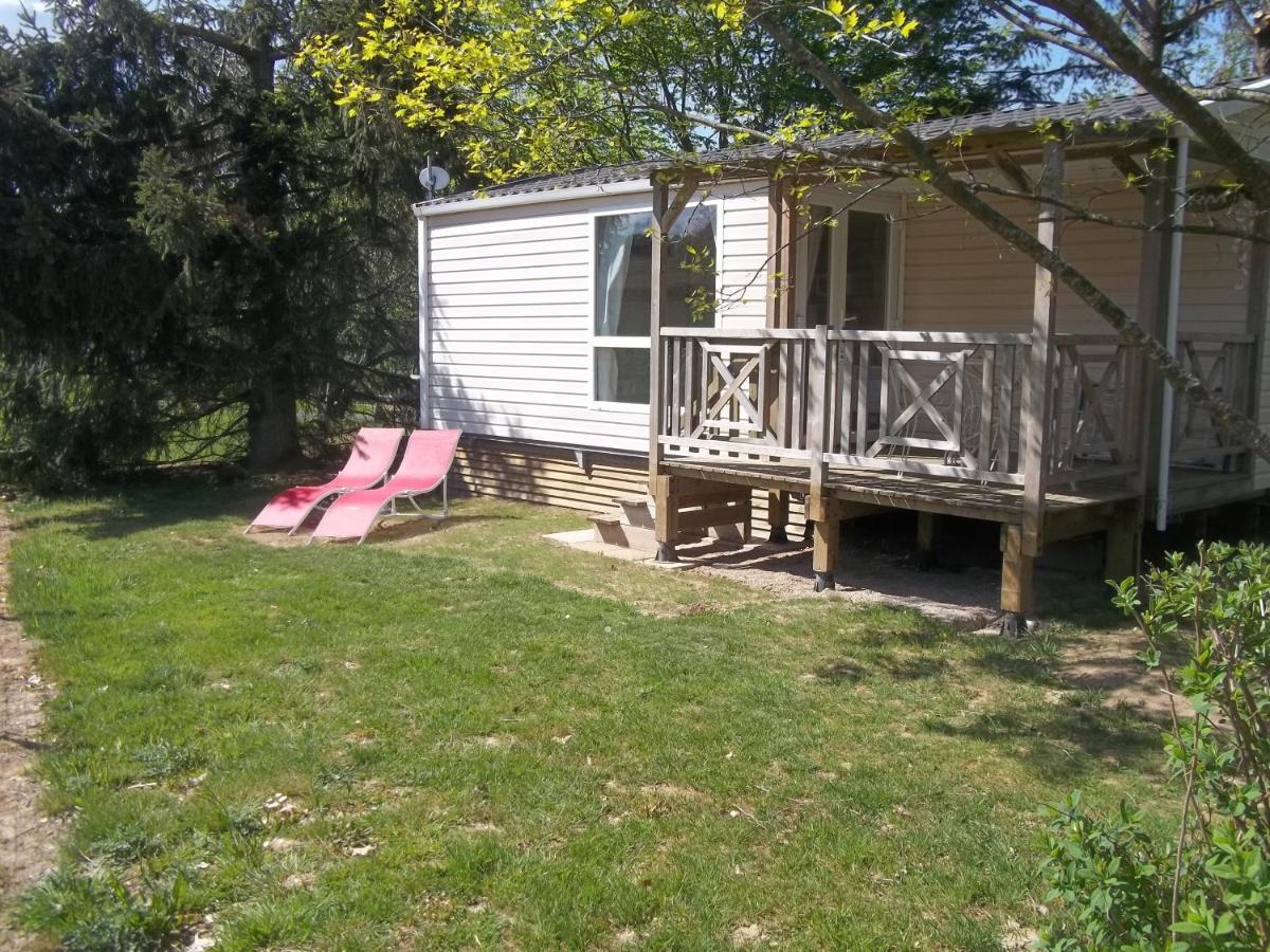 Camping Aire Du Gros Pre Lesseux Exteriör bild
