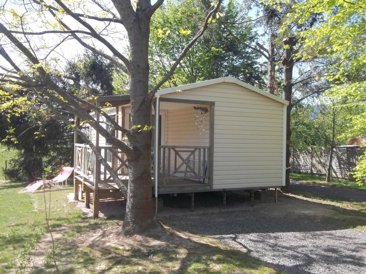 Camping Aire Du Gros Pre Lesseux Exteriör bild