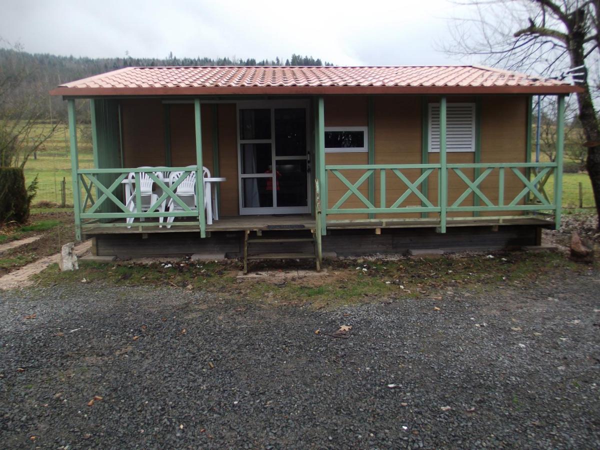 Camping Aire Du Gros Pre Lesseux Exteriör bild
